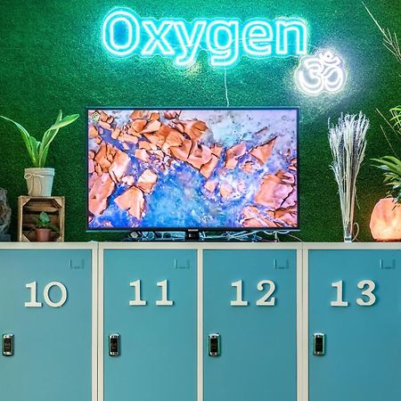 Oxygen Hostel Capsula Мадрид Екстериор снимка