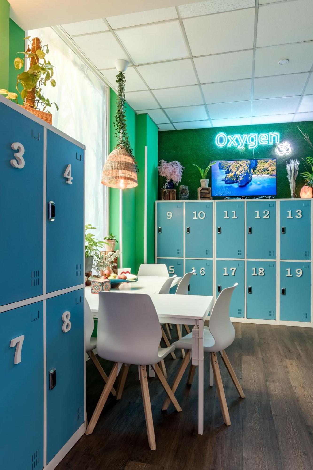 Oxygen Hostel Capsula Мадрид Екстериор снимка